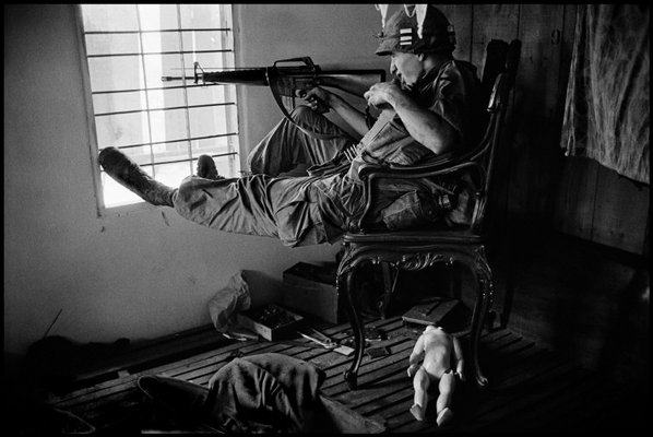 Fotogalería: Philip Jones Griffiths, 1936 2008 PAR93991 Fotogalería: Philip Jones Griffiths, 1936 2008