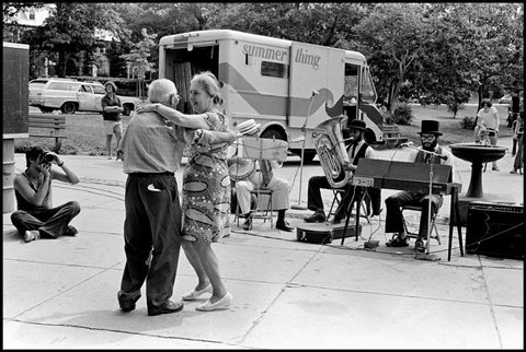 (c) Constantine Manos / Magnum Photos