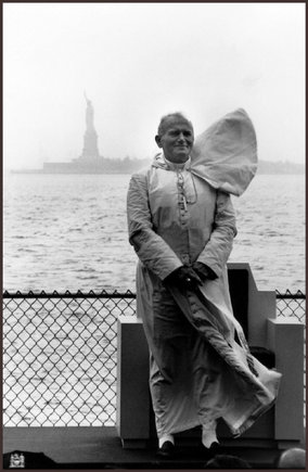 (c) Gilles Peress / Magnum Photos