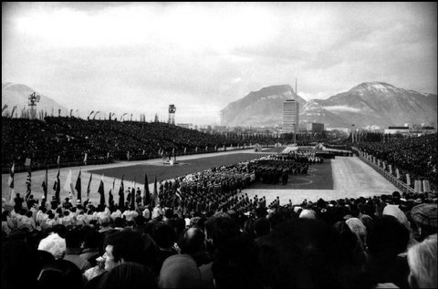 (c) 
Raymond Depardon
 / Magnum Photos