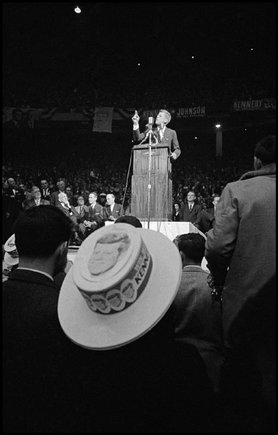(c) Dennis Stock / Magnum Photos