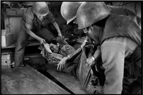 (c) Abbas / Magnum Photos