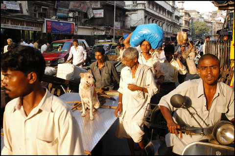 (c) Raghu Rai / Magnum Photos