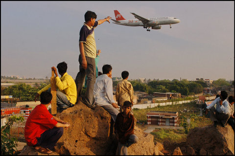 (c) Raghu Rai / Magnum Photos