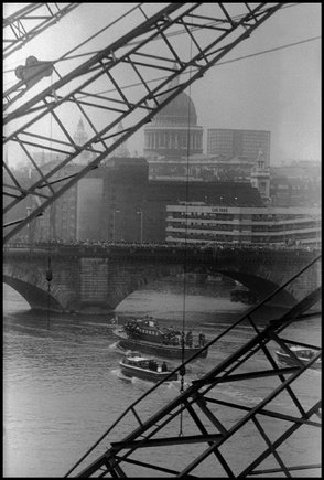 (c) 
Erich Hartmann
 / Magnum Photos