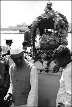(c) 
Henri Cartier-Bresson
 / Magnum Photos