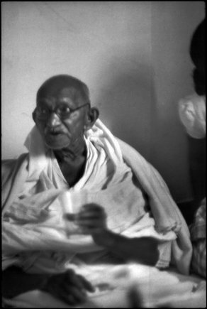 (c) 
Henri Cartier-Bresson
 / Magnum Photos