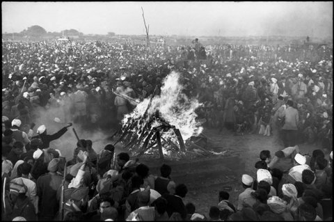 (c) 
Henri Cartier-Bresson
 / Magnum Photos