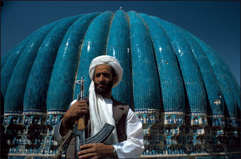 (c) 
Abbas
 / Magnum Photos