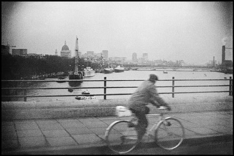 (c) Erich Hartmann / Magnum Photos
