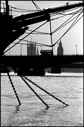 (c) Erich Hartmann / Magnum Photos