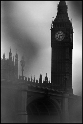 (c) Erich Hartmann / Magnum Photos