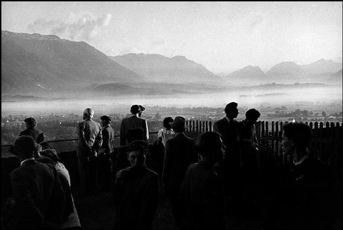 (c) Henri Cartier-Bresson / Magnum Photos