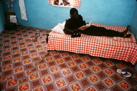 (c) Abbas / Magnum Photos