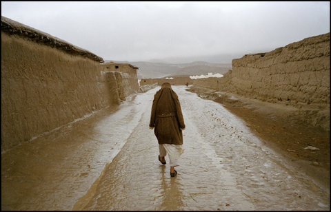 (c) Thomas Dworzak / Magnum Photos