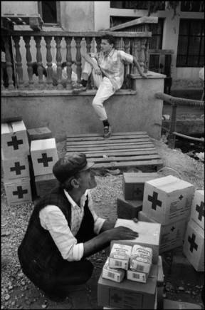 (c) John Vink / Magnum Photos