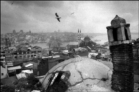 (c) Marc Riboud / Magnum Photos