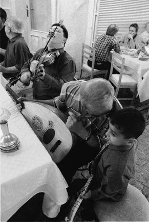 (c) Nikos Economopoulos / Magnum Photos