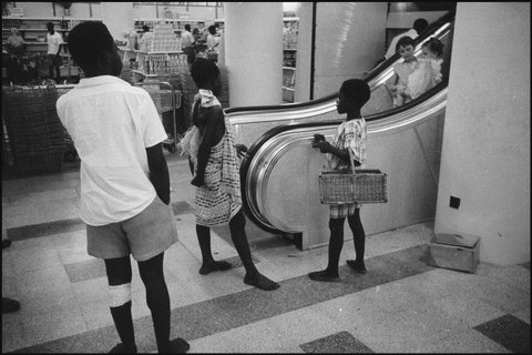 (c) Nicolas Tikhomiroff / Magnum Photos