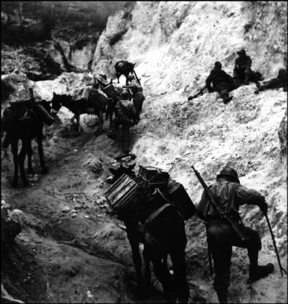 (c) ROBERT  CAPA © 2001 By Cornell Capa / Magnum Photos