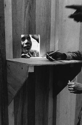 (c) Nikos Economopoulos / Magnum Photos