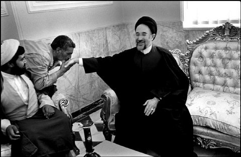 (c) Abbas / Magnum Photos