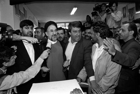 (c) Abbas / Magnum Photos