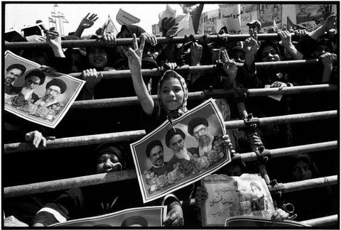 (c)  Abbas        / Magnum Photos