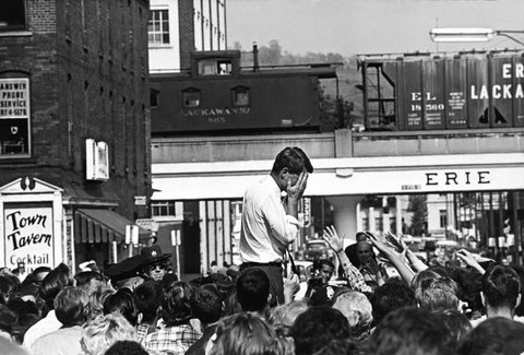 (c) Cornell Capa C / Magnum Photos