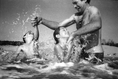(c) Jean Gaumy / Magnum Photos