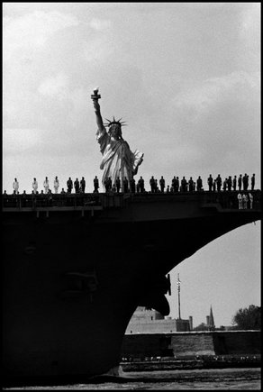 (c) Bruce Davidson / Magnum Photos