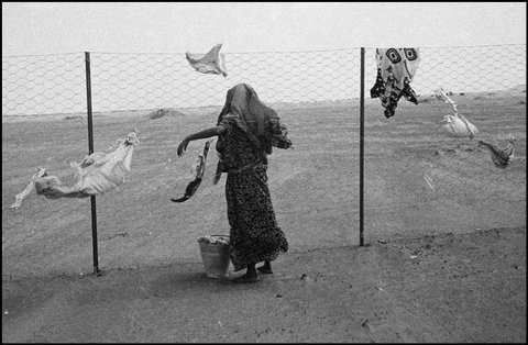 (c) Nikos Economopoulos / Magnum Photos