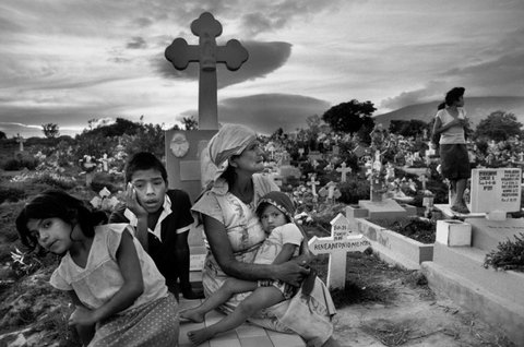 (c) Larry Towell / Magnum Photos