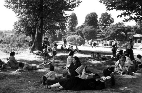 (c) Henri Cartier-Bresson / Magnum Photos