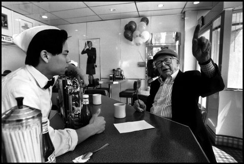 (c) Thomas Hoepker / Magnum Photos