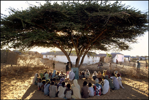 (c) Abbas / Magnum Photos