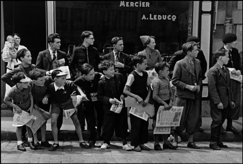 (c) ROBERT  CAPA © 2001 By Cornell Capa / Magnum Photos