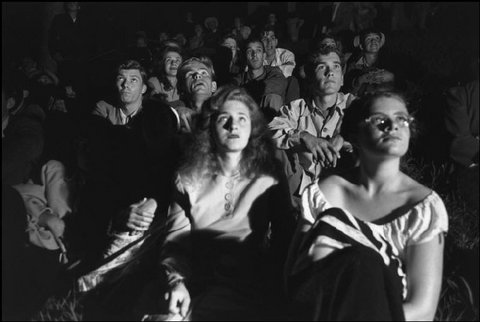 (c) Henri Cartier-Bresson / Magnum Photos