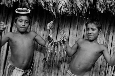 (c)  Abbas        / Magnum Photos