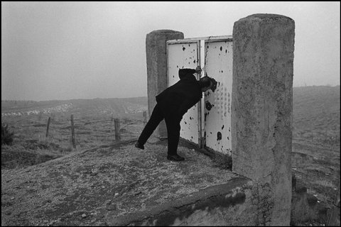 (c) Abbas / Magnum Photos