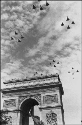 (c) Bruno Barbey / Magnum Photos