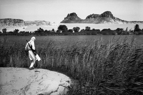 (c) Raymond Depardon / Magnum Photos