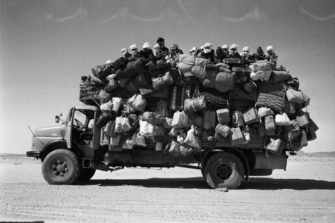 (c) Raymond Depardon / Magnum Photos