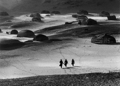 (c) Raymond Depardon / Magnum Photos