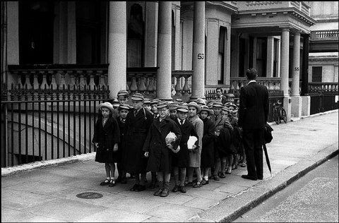 (c) Henri Cartier-Bresson / Magnum Photos