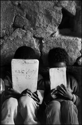(c)  Abbas        / Magnum Photos