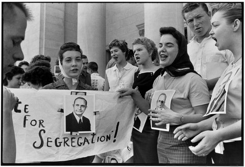 (c) Constantine Manos / Magnum Photos