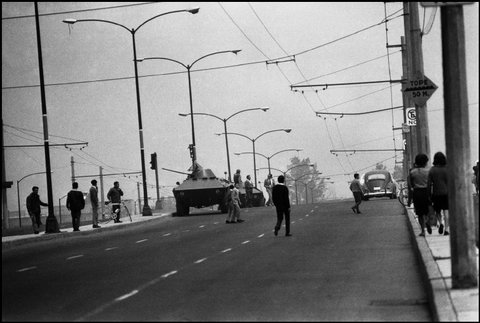 (c) Raymond Depardon / Magnum Photos