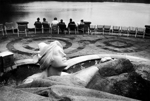 (c) Erich Hartmann / Magnum Photos