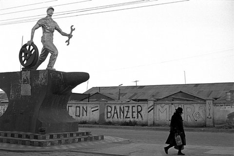 (c) Raymond Depardon / Magnum Photos